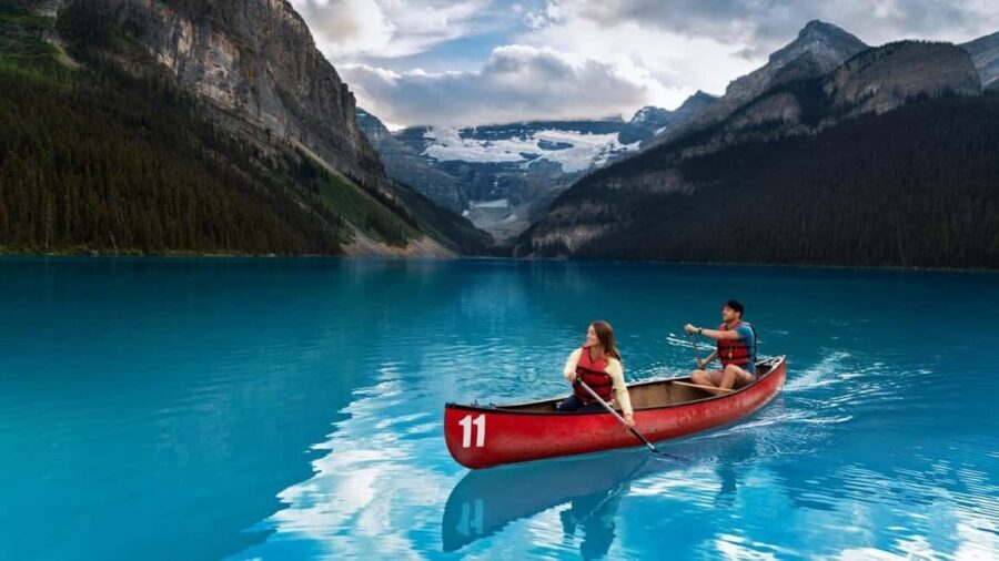 Lake Louise, Emerald Lake, Minnewanka Cruise & Banff Town - Two Jack Lake: turquoise photos with less pressure