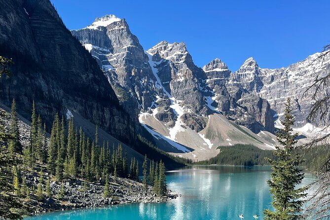 Lake Louise & Lake Moraine Tour - Your guide in the van: stories, photo tips, and small-group comfort