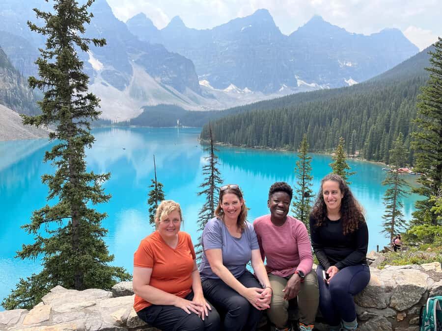 Lake Louise: Moraine & Louise Lake Half-Day Highlights Tour - Climate-Controlled Van and Small-Group Comfort
