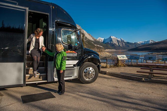 Lake Louise to Jasper One-Way Tour - Lunch, Comfort, and What to Pack for All-Weather Rockies