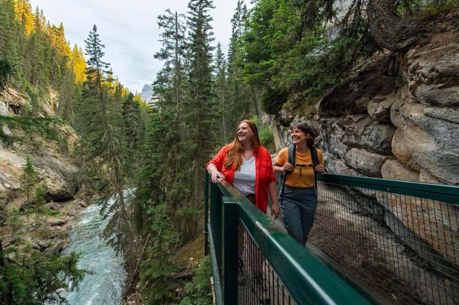 Lake Louise,Moraine Lake,Yoho NP,Johnston Canyon & BanffTour - Key things I’d flag before you go