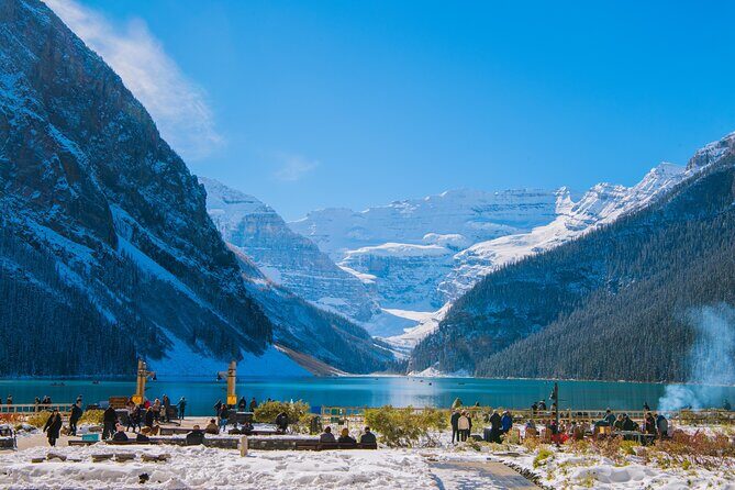 Lake View Tour-Lake Moraine, Louise, Emerald, Peyto, Vermillion - Moraine Lake: the Valley of the Ten Peaks classic (after June 1)