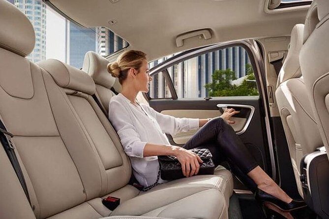 Low Cost :- Hire Full or Half Day Executive Luxury Car Services in Toronto - What “3 to 12 Hours” Looks Like in Practice