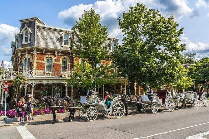 Luxury Day Trip: Niagara on the Lake, Wine & Falls from Toronto - Table Rock Welcome Centre: Your Horseshoe Falls Choice