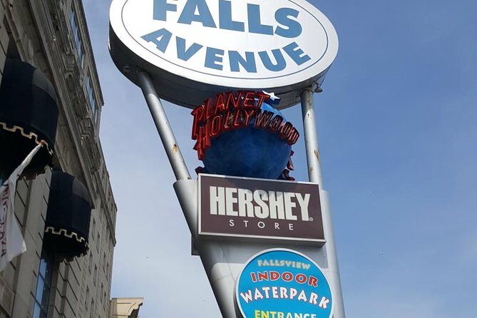 Luxury Niagara Falls Day Trip from Toronto with Cruise and Lunch - Niagara-on-the-Lake and Maple Leaf Place: shopping time with a slower pace