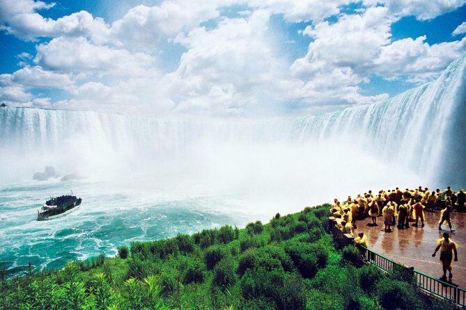 Luxury Private Tour of Niagara Falls from Toronto - Niagara City Cruises With Hornblower: The Included Boat Tour You’ll Actually Talk About