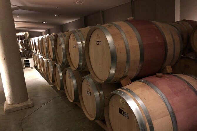 Luxury Wine Tours to Niagara On The Lake - A smooth Niagara-on-the-Lake day starts with Toronto pickup