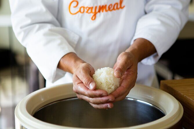 Modern Sushi-Making Class in Calgary (Includes 4-Course Meal) - Who this modern sushi-making class is really for