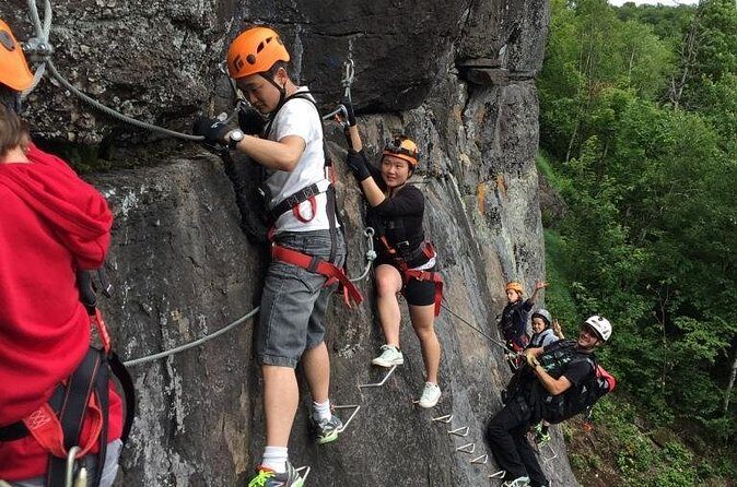 Mont-Catherine Ziplines and Via Ferrata - The second zipline: 650 meters down to the foot of the cliffs