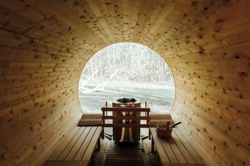 Mont-Saint-Hilaire: Nordic Spa Thermal Experience - Entering the spa: your robe, locker, and comfort checklist