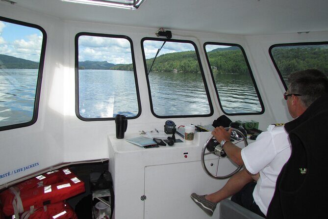 Mont-Tremblant Lake Cruise - Group size, seating feel, and family dynamics