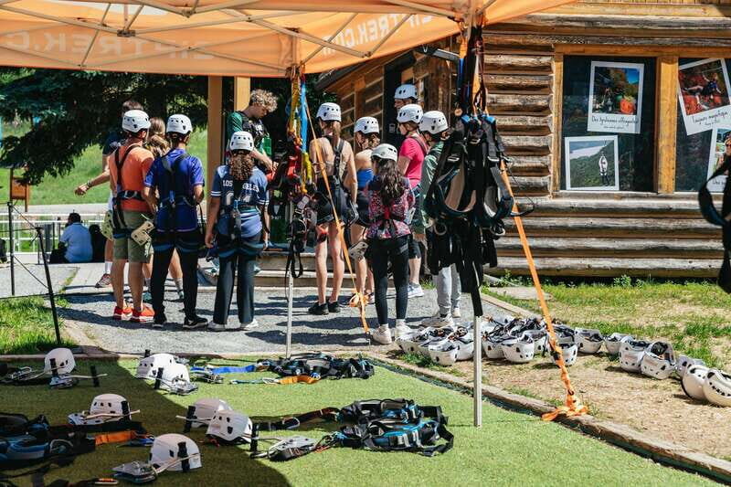 Mont Tremblant: Summit Zip-Lining Tour with 5 Zip Lines - What to bring (and what not to bring)