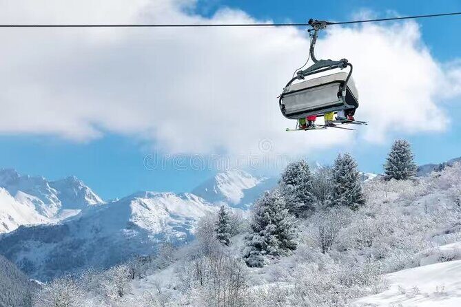 Mont Tremblant Winter Day Trip from Montreal - The panoramic gondola: where the photos become the point