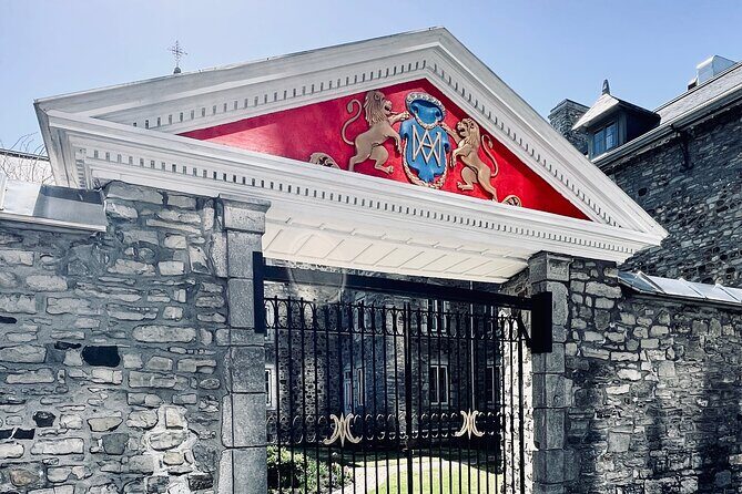 Montreal: 3-Hour Private Car Tour with Expert & Free Pick up - Bank of Montreal Museum exterior context: what you’ll see in 5 minutes