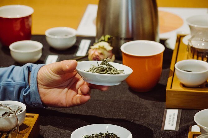 Montreal Afternoon Tea Tour - Stop 1: Quartier Latin tea school lesson (1 hour)