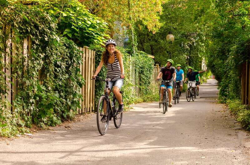 Montreal: All-Day Bicycle Rental - Getting your bike right: comfort, safety gear, and a useful map