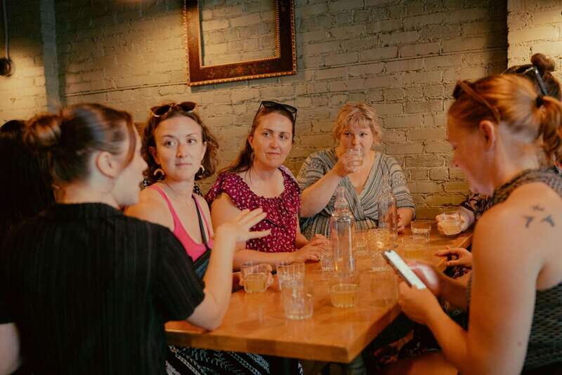 Montreal: Brewpub Experience Beer Tasting & Walking Tour - Stop 3: Bar Pamplemousse for a cozy tasting break