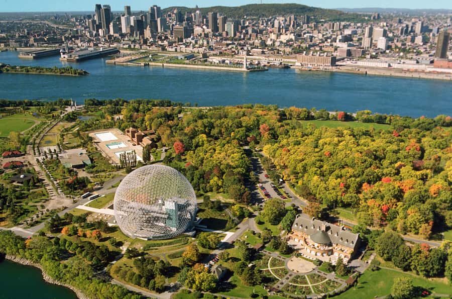 Montreal: City Architecture Guided Bike Tour - Parc Jean-Drapeau and the Island Ride: Setting Up for the Formula 1 Section