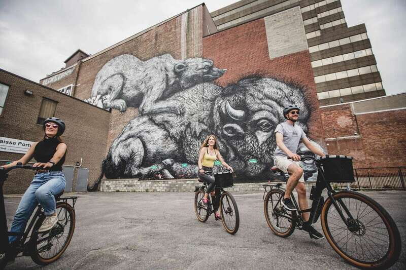 Montreal: Downtown and Old Montreal Highlights Bike Tour - Guides make or break a bike tour: why this one gets praised