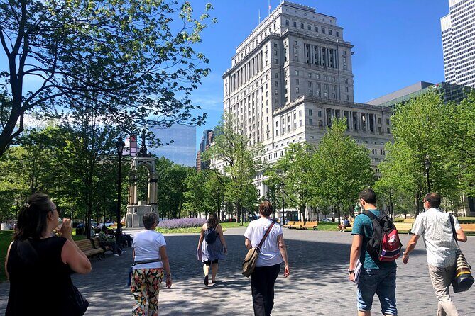 Montréal Downtown and Underground City Private Walking Tour - Churches and Promenades Cathédrale Art: Details Worth Slowing For