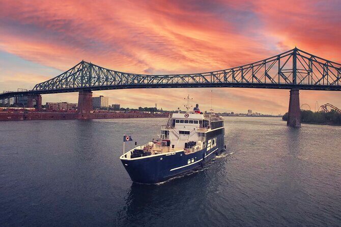 Montreal: Evening cruise with DJ - A 3.5-Hour DJ Cruise on the St. Lawrence: What the Vibe Really Is