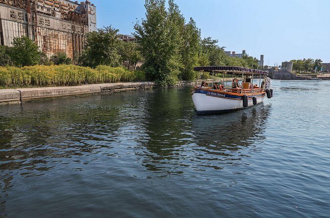Montreal: Guided Exclusive Electric Boat Tour on Lachine Canal - Cruising the 13.5 km Lachine Canal: green park + industrial traces