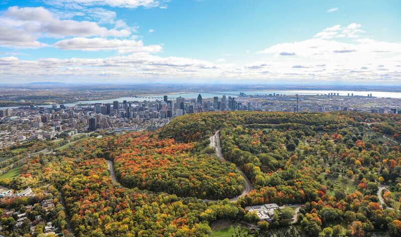 Montreal: Guided Helicopter Tour - 30-Minute Flight: Saint Lawrence Views and Îles-de-Boucherville National Park