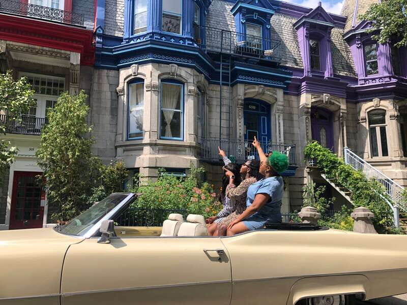 Montréal: Guided Tour in Vintage Convertible Cadillac - Getting food, drinks, and nightlife picks you can actually act on