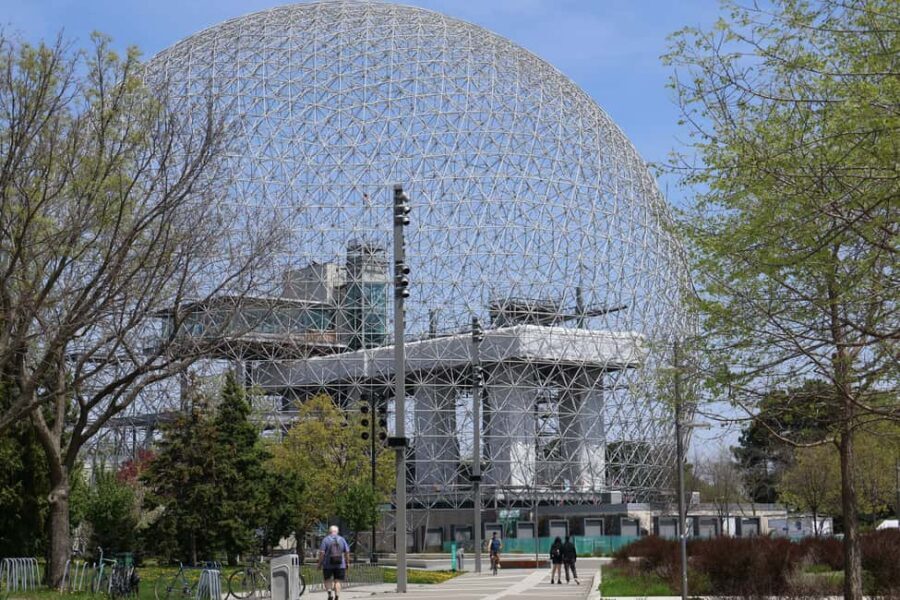 Montreal: Iconic Landmarks All-Inclusive VIP Experience - Parc Jean-Drapeau: Biosphere and Expo 67 in one scenic chunk