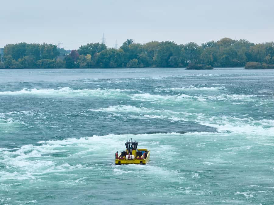 Montreal: Lachine Rapids Sightseeing Tour - Price and value: $33 for a water-level Montreal experience