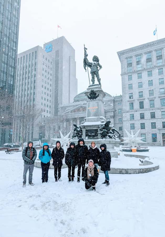 Montreal: Old Montreal Wintertime Express Walking Tour - Old Montréal Highlights in Winter: Stone, Lanes, and Photo Moments