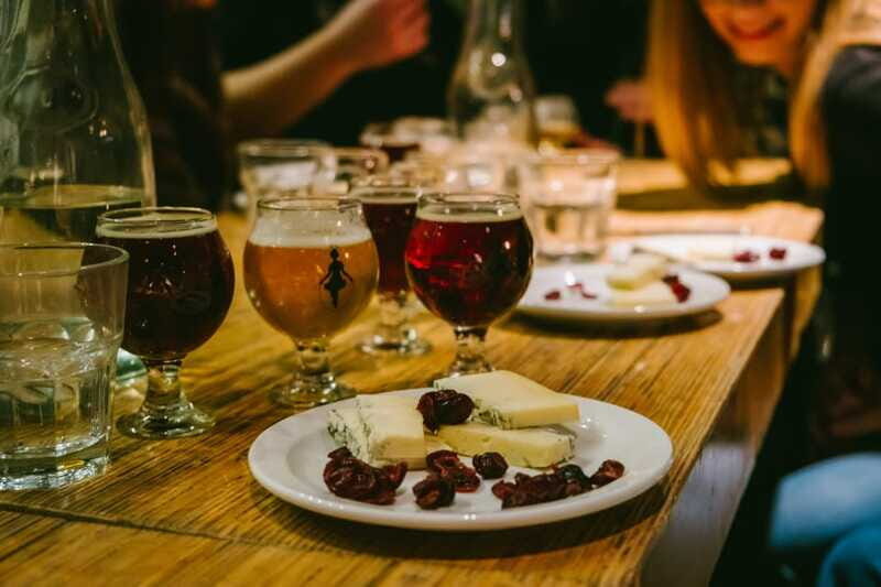 Montreal Old Port: Craft Brewery and Beer Tasting Tour - Final stop at Bistro Brasserie les Soeurs Grises: specialty beers with local cheese