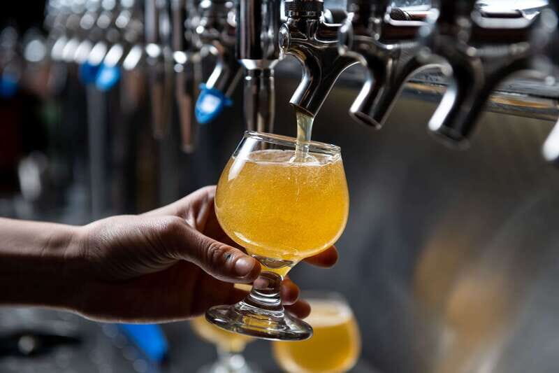 Montreal Old Port: Craft Brewery and Beer Tasting Tour - How the tastings and snacks add up (and how to pace yourself)