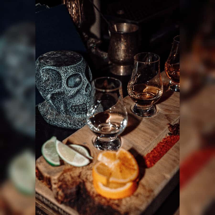 Montreal Old Port: Tequila & Mezcal Tasting/101 Course - The premium tasting board: 3 tequilas or mezcals and what you’re really paying for