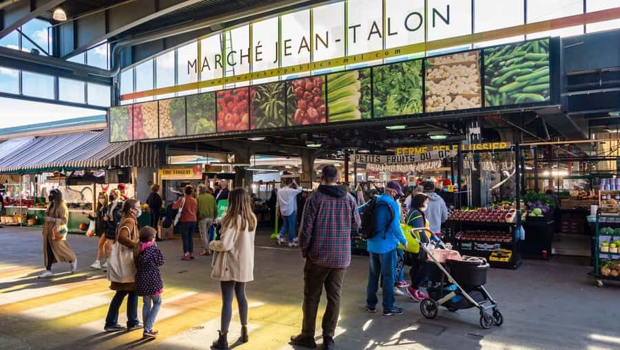 Montreal: Personalized Private Food Tour with a Local Foodie - Plateau to Mile End: sesame-seed bagels and the city’s after-hours energy