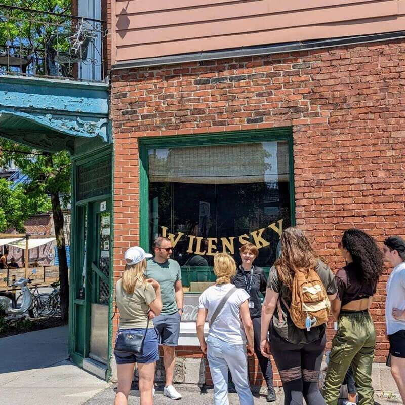 Montreal: Plateau Mont-Royal & Mile End Walking Tour - Meeting Outside ITHQ: The Start That Gets You Oriented Fast