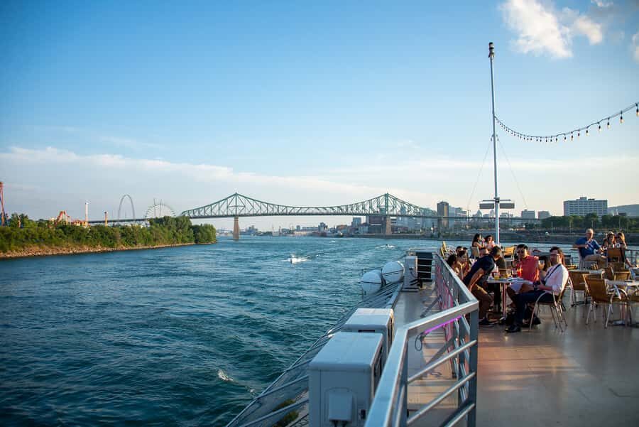 Montreal: Port of Montreal Tower Entry & Cruise Combo - Onboard Bites and Drinks: What You Pay For (and What You Skip)