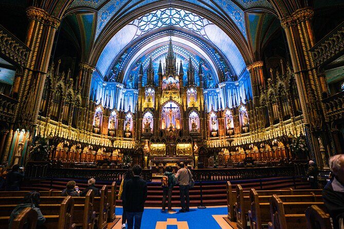Montreal Premium Driving Tour with River Cruise and Notre Dame - A 6-hour Montreal highlights run that actually helps