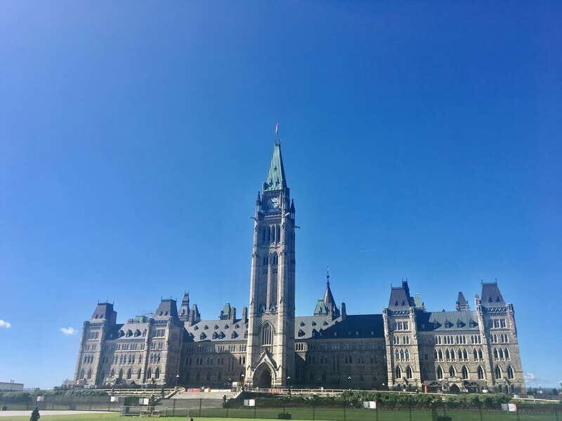 Montreal: Private Day Tour to Ottawa - The drive you’ll actually enjoy: 2 hours each way, with countryside in between