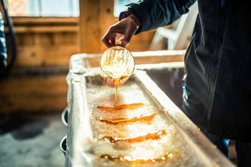 Montreal: Sugar Shack Maple Syrup Day Trip with Lunch - Private pickup in Montreal, then straight to sugar shack country