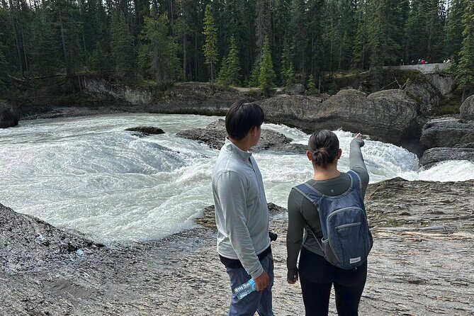 Moraine and Lake Louise with Yoho National Park Private Tour - Natural Bridge: Quick Viewpoints With River Power