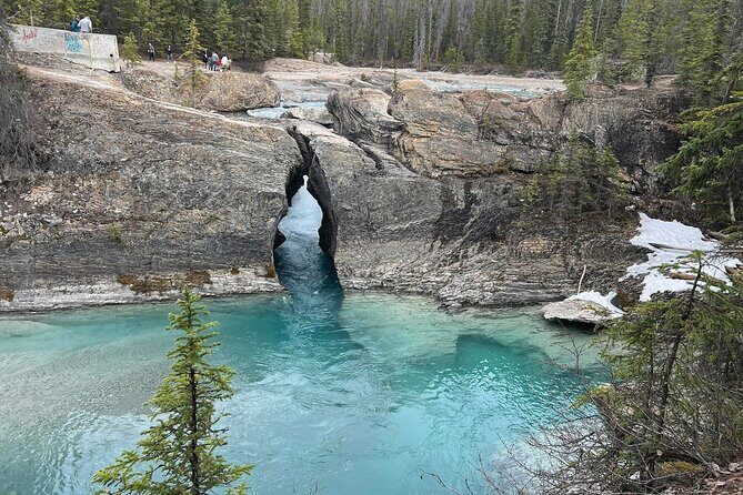 Moraine and Lake Louise with Yoho National Park Private Tour - Comfort, Pickup, and Why the Van Matters on a Long Day