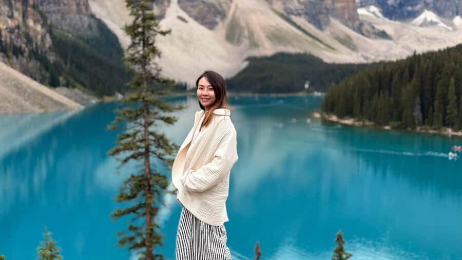 Moraine Lake 1.5hr & Lake Louise Shuttle from Canmore/Banff - Canmore or Banff pickup: fixed points, easy meeting