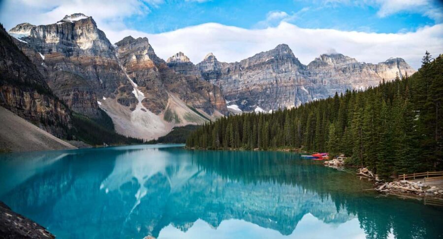 Moraine Lake and Iconic Sights of the Rockies Private Tour - Key things that make this Moraine Lake and Icefields Parkway day worth it