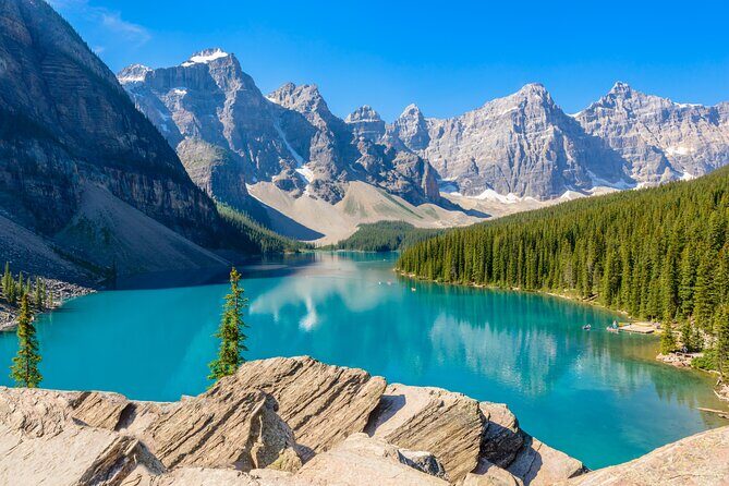 Moraine Lake and Lake Louise day Tour from Canmore and Banff - What’s included (and why those extras matter on a mountain day)