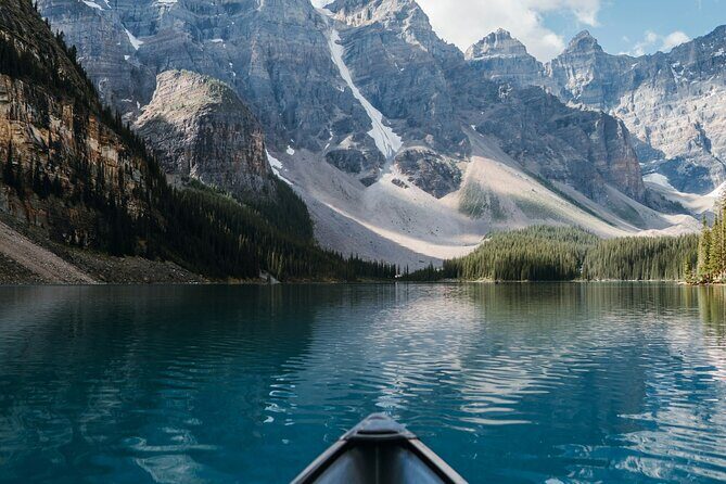Moraine Lake and Lake Louise day Tour from Canmore and Banff - Timing, crowds, and how to get the best out of your two-hour windows