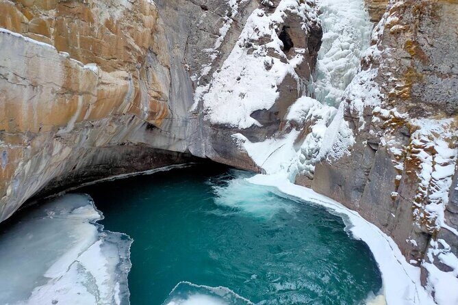 Moraine Lake Banff Town Lake Louise Johnston Canyon - Stop 1 (Winter): what replaces Moraine Lake from Oct 14 to May 31