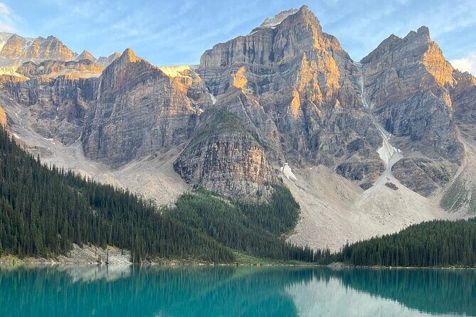 Moraine Lake, Lake Louise, and Lake Minnewanka Banff sunset Tour - The sunset logic: why Lake Louise, Moraine, and Minnewanka work together