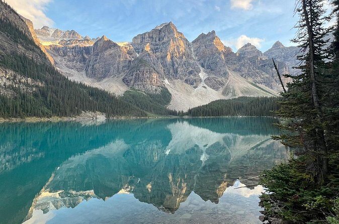 Moraine Lake, Lake Louise, and Lake Minnewanka Banff sunset Tour - The scenic driving stops: Bow Valley Parkway, Cascade Mountain, and Castle Mountain