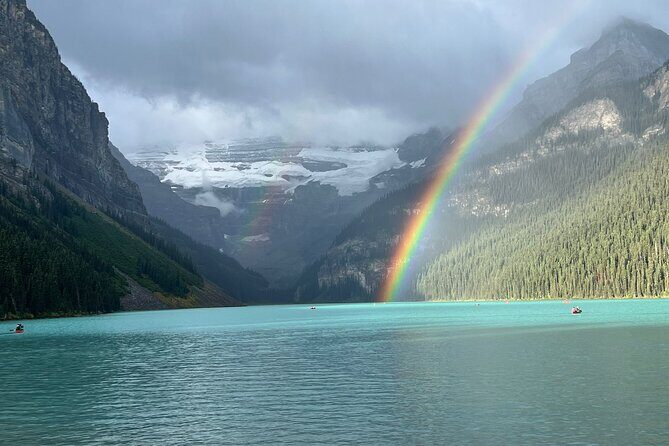 Moraine Lake & Louise & Banff Day Tour From Calgary-Canmore-Banff - The guide makes the difference: small-group pacing and real comfort